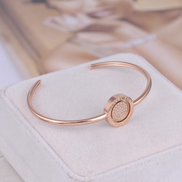 Michael Kors Diamond Patterned Opening Bracelet - Picture 2 of 5